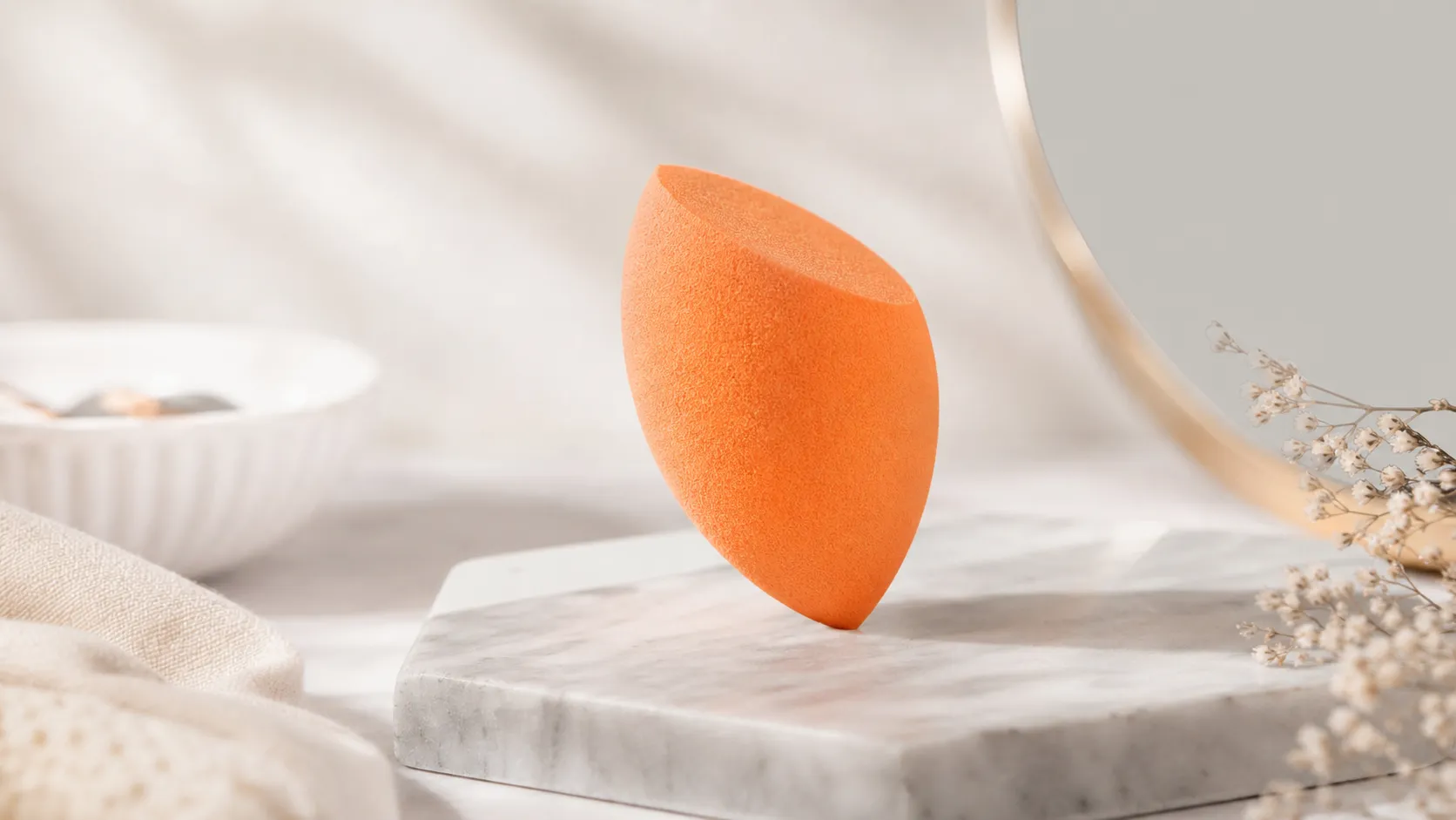 Real Techniques Miracle Complexion Sponge Review 2026