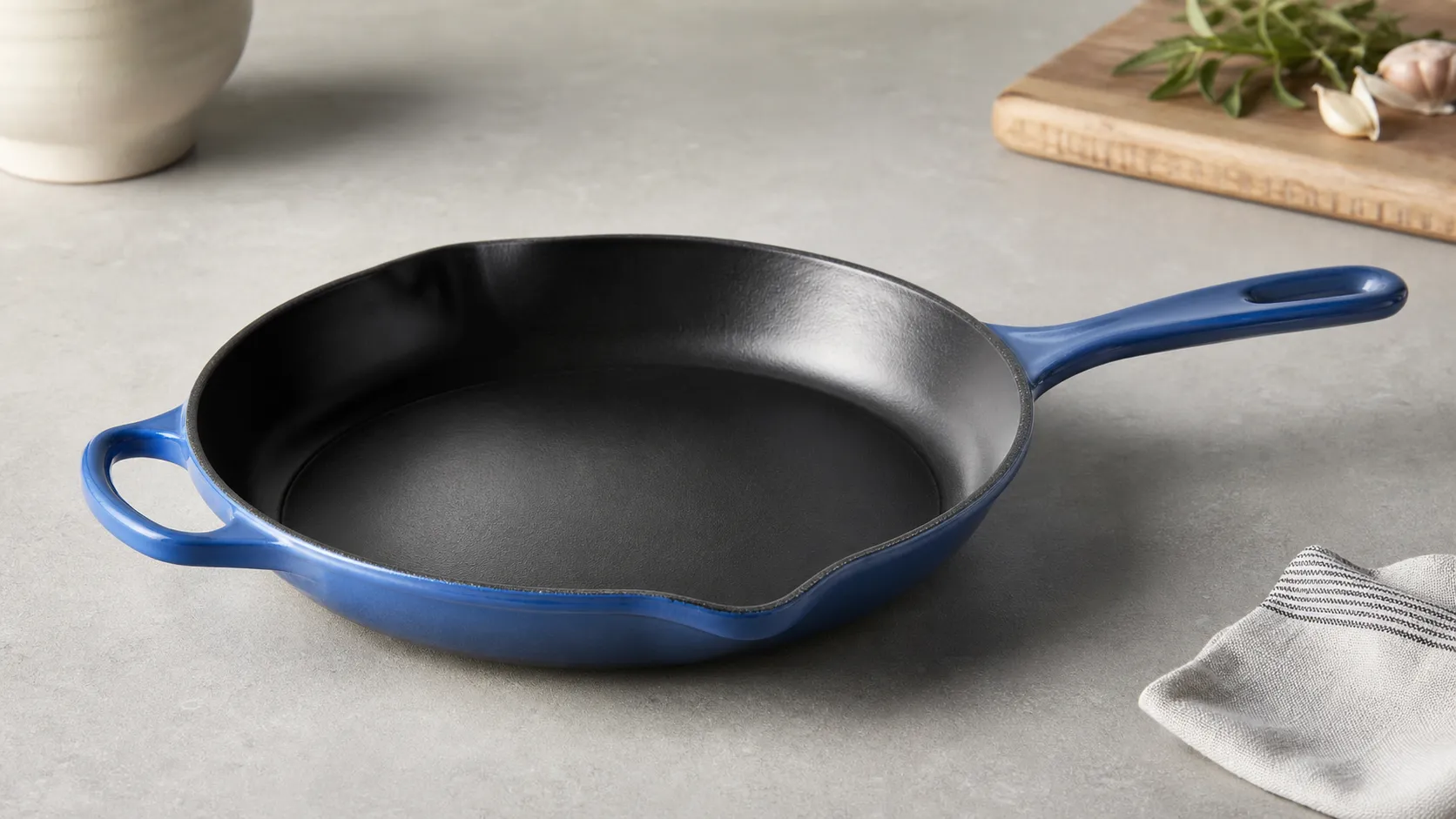 Le Creuset Enameled Cast Iron Skillet, 12-inch — 2026 Review